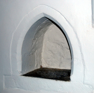 Piscina on the south wall of the south aisle February 2011